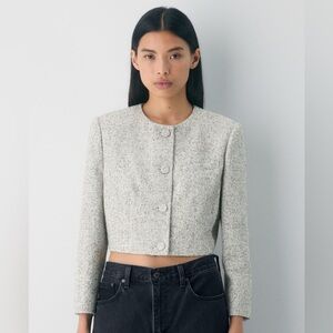 Babaton Aritzia Tweed Bouclé Cropped Jacket Size 4 | Old Money Chic Blazer